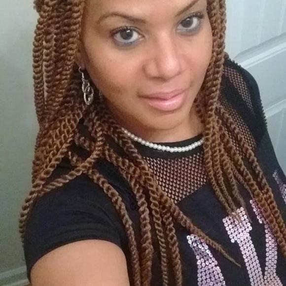 Meet your Posher, Shaleen - Picture 1 of 1